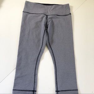 Lululemon crops